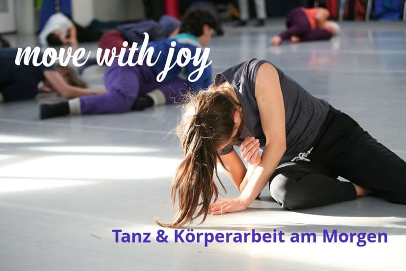 Zeitgenössische Tanzklasse mit Freiraum für Eigenes!