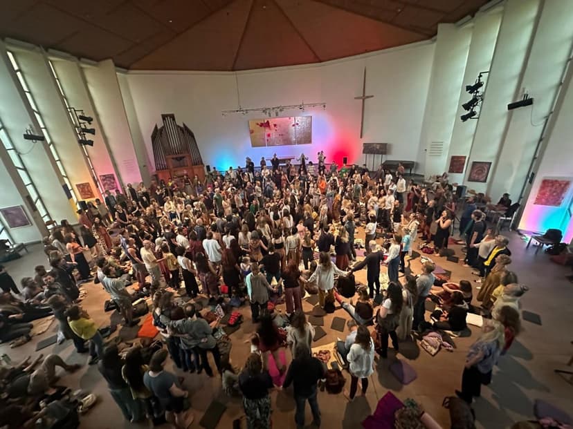 Open Singing Circle mit Uria Tsur und Vocal Freedom Community